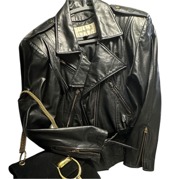 Vintage Black Leather Jacket - Picture 12 of 12